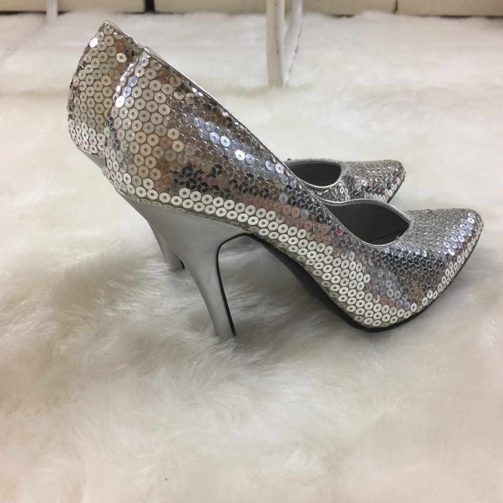NWOT SEXY PLEASER SEDUCE 420 SILVER SEQUIN HEELS - Picture 2 of 6